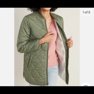 Old Navy Sherpa-Lined Water Resistant Quilted jacket